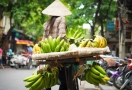 922-34-street-vendor-hanoi-vietnam