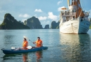 Une partie de la baie d'Halong de la jonque