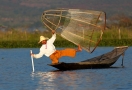 Pêcheur sur le lac Inlé (Birmanie)