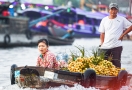 Vente des fruits au marché de Cai Rang
