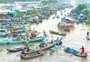 Marché flottant sur le Mékong