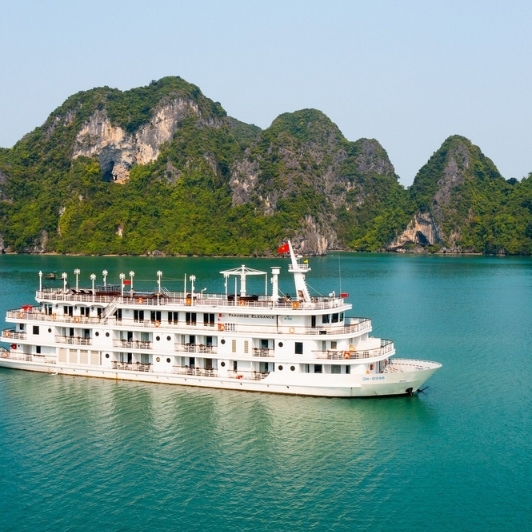 Croisière Bateau Paradise Elegance À La Baie D'Halong