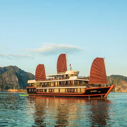 Croisière Jonque Cozy Boutique Dans La Baie De Lan Ha 