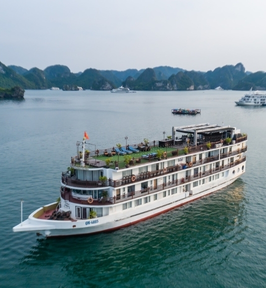 Croisière Bateau Amanda À La Baie D'Halong