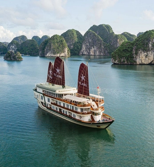Croisière Jonque Heritage Line Ylang Dans La Baie De Lan Ha