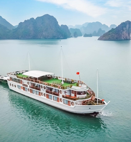 Croisière Bateau Calypso Dans La Baie De Lan Ha