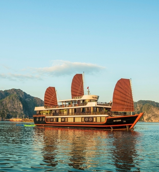 Croisière Jonque Cozy Boutique Dans La Baie De Lan Ha 