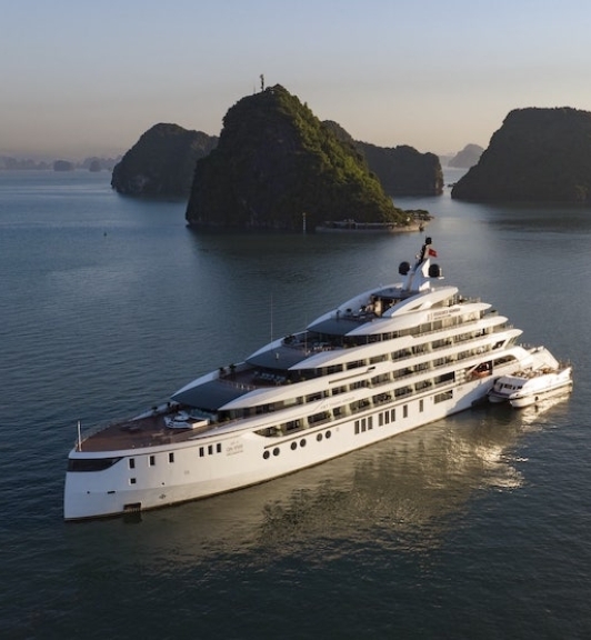 Croisière Bateau Grand Pioneers (Essence Grand) À La Baie D'Halong