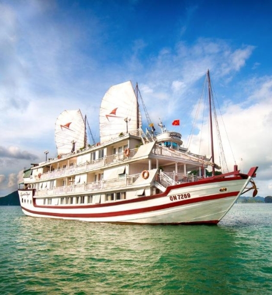 Croisière Bateau Signature Royal À La Baie De Bai Tu Long