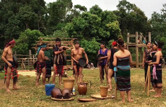 Villages Des Ethnies De Battambang Et Aux Alentours Villages Des Ethnies De Battambang Et Aux Alentours
