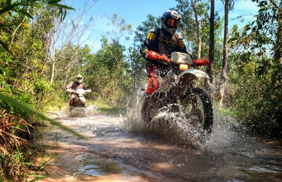 Circuit Moto Cambodge Et Voyage à Moto Au Cambodge à Ne Pas Manquer Circuit Moto Cambodge Et Voyage à Moto Au Cambodge à Ne Pas Manquer