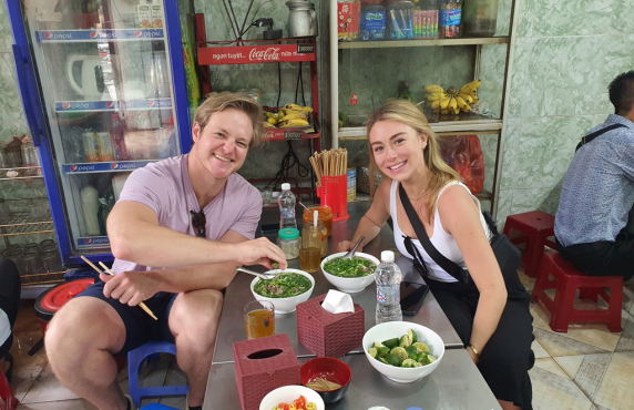 Découverte Du Food Tour à Moto à Hanoi Avec Éric