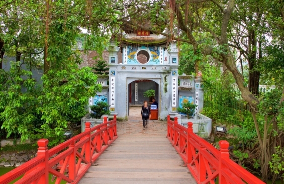 Guide De Voyage Pour Visiter Le Temple De Ngoc Son