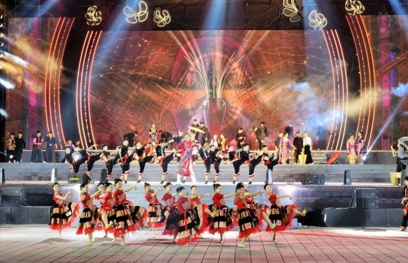 Explorer Les Fêtes De Dien Bien à Ne Pas Manquer