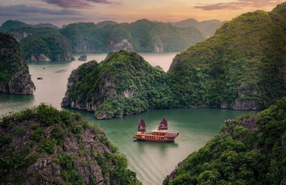 Sunlight Boutique Cruise 3 étoiles Croisière Baie Lan Ha 2 Jours Avec Kylie