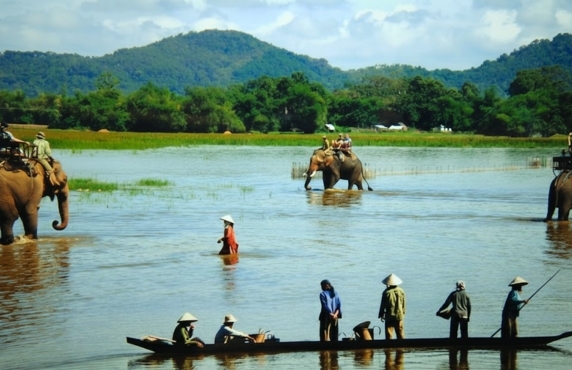 Dalat Ou Buon Ma Thuot - Comparaison Voyage Et Destinations