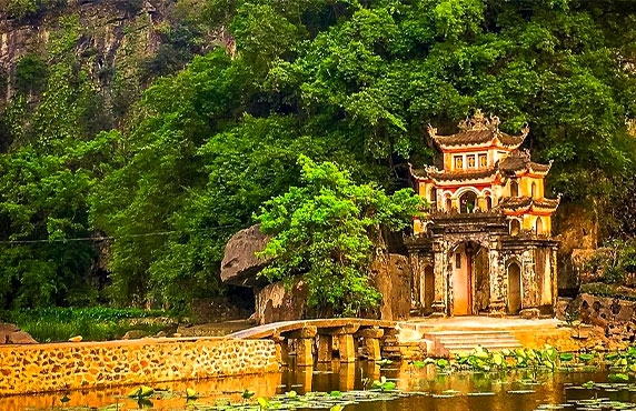 Meilleures Choses à Faire à Ninh Binh, Vietnam - Visiter La Pagode De Bich Dong