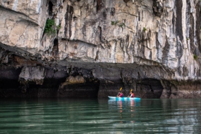 Baie d'Halong - Grotte Luon - Hanoï (B, Brunch)