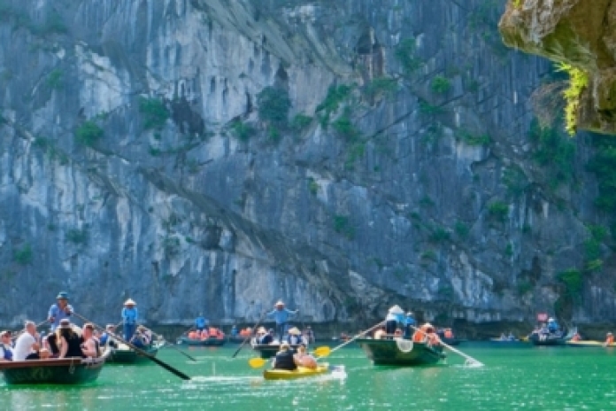 Grotte de Sung Sot - Île de Tuan Chau - Hanoï (B)