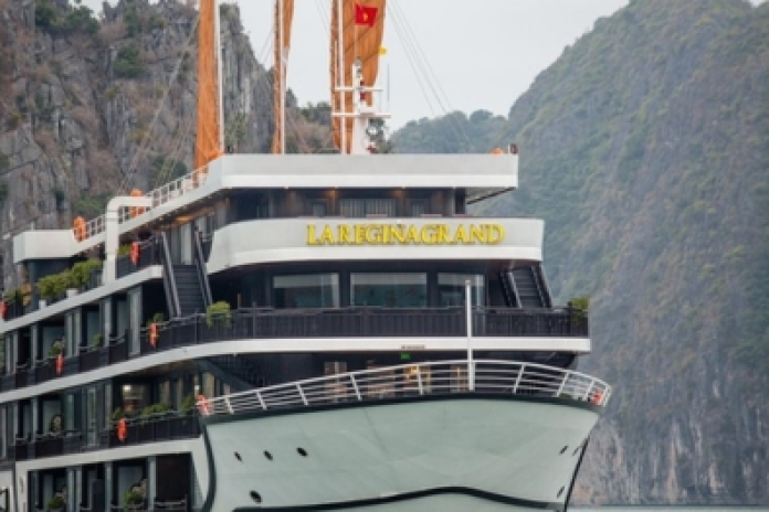 Hanoi - Baie d'Halong - Baie de Lan Ha - Grotte Sombre et Lumineuse (L, D)