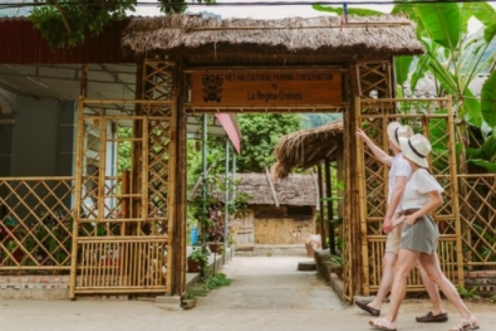 Baie d'Halong – Grotte Sung Sot - Hanoï (B,L)