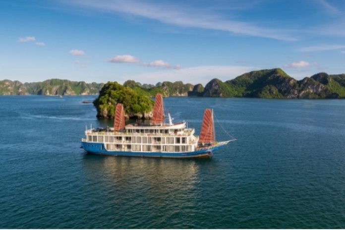 Hanoï - Baie d'Halong - Baie de Lan Ha ( Kayak / Natation ) (-,L,D)