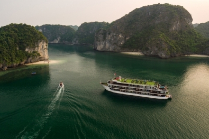 Hanoï - Baie d'Halong - Baie de Lan Ha (L,D)