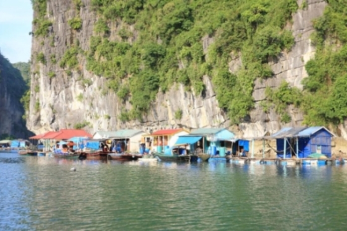 Village du Pêcheurs de Vung Vieng - Hanoï (B,L)