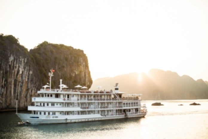 Hanoï - Baie d'Halong – Baie de Lan Ha (L,D)