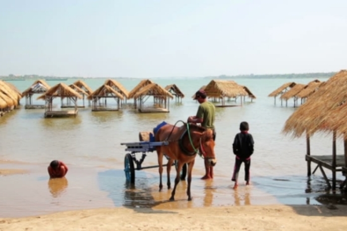 Angkor Ban – Île de la Soie (Koh Dach) – Phnom Penh (B, L, D)