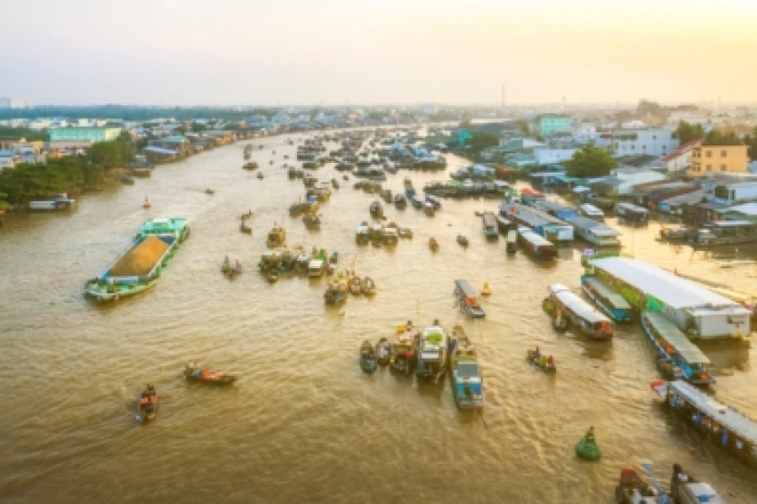 Wat Hanchey – Kampong Cham (B, L, D)