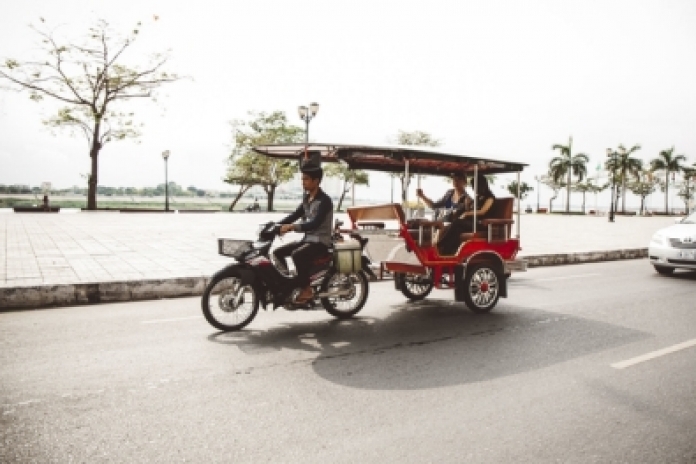 Kampong Cham - Siem Reap - Débarquement (B)