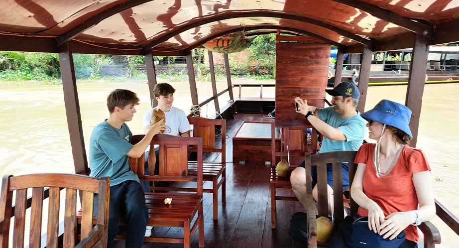 Croisière en petit bateau sur le Mékong