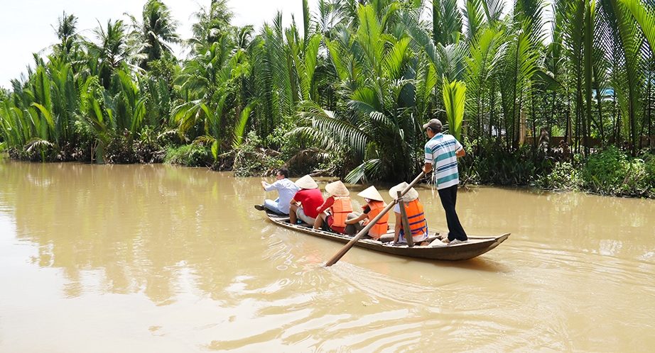 922-5-caibe-mekong-vietnam