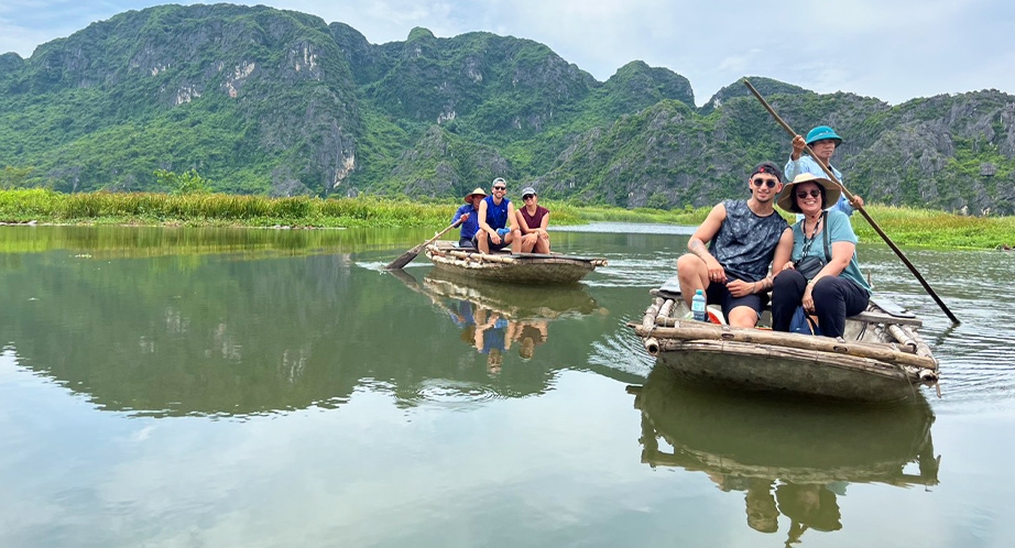 Croisière en barque à Van Long (Ninh Binh)