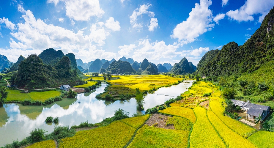 Phong Nặm village, Cao Bằng