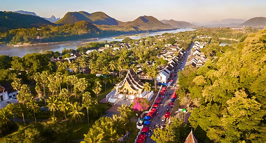 922-498-Luang-Prabang-Laos-2