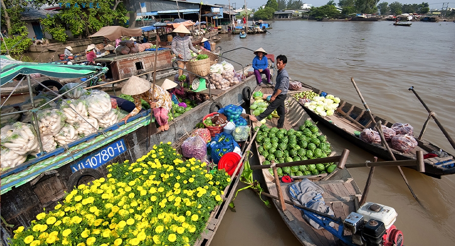 Marché flottant sur le Mékong