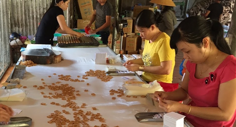 Fabrique de bonbons à la noix de coco Ben Tre