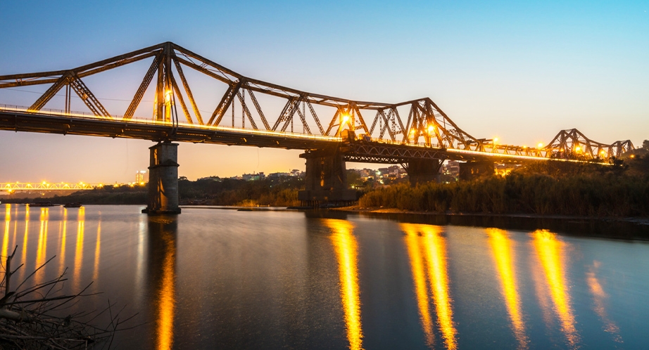 Pont de Long Bien d'Hanoï