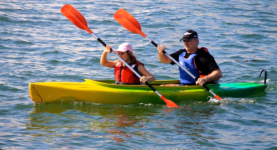 Kayak à la baie d'Halong