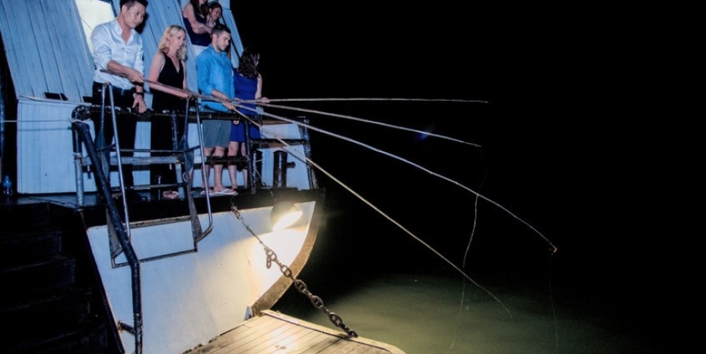 Pêche au calmar de la nuit