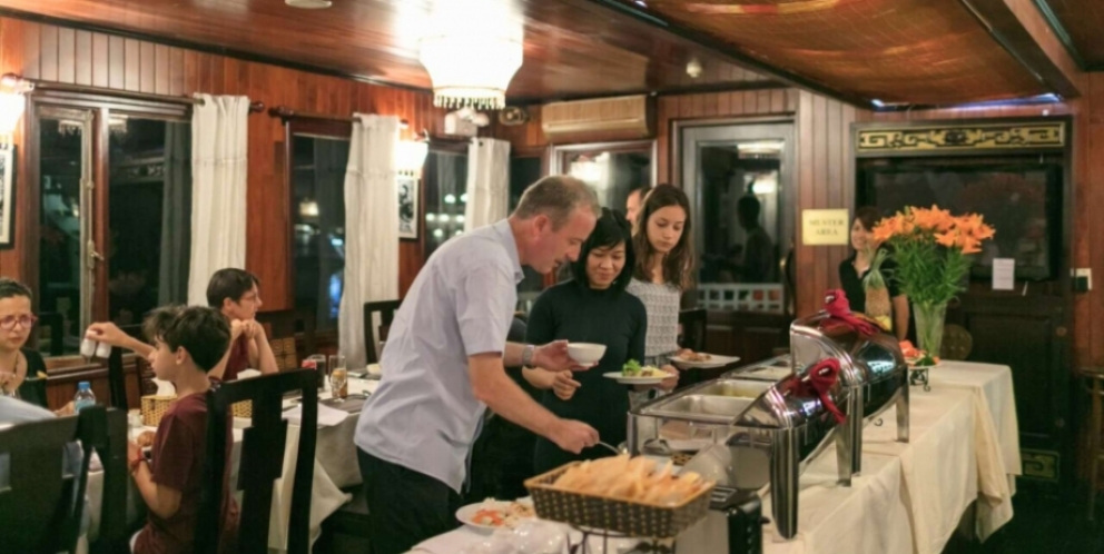 Dîner en croisière