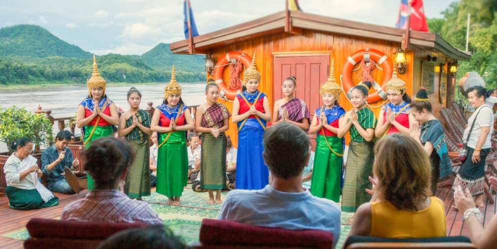 Dance traditionelle du Laos 