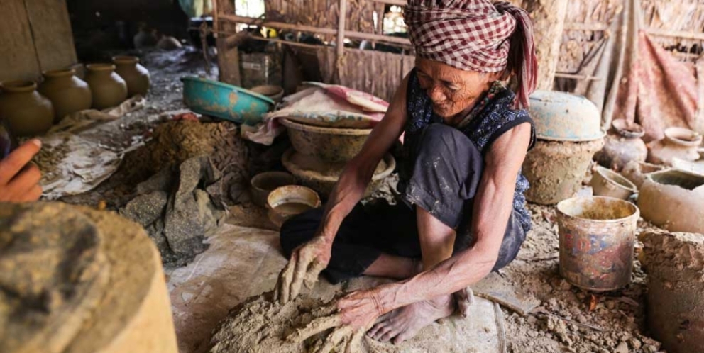 Visiter un village de poterie traditionnelle