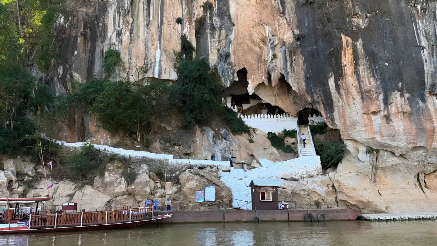 Les grottes de Pak Ou, une étape parmi les incontournables au Laos