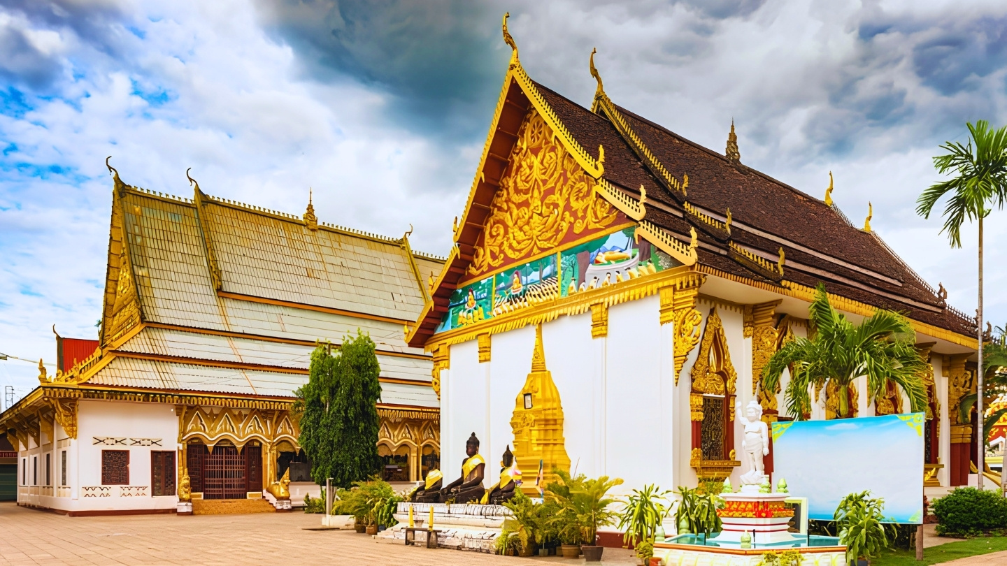 Visiter le Wat Luang, un joyau bouddhiste au bord de la Xe Don