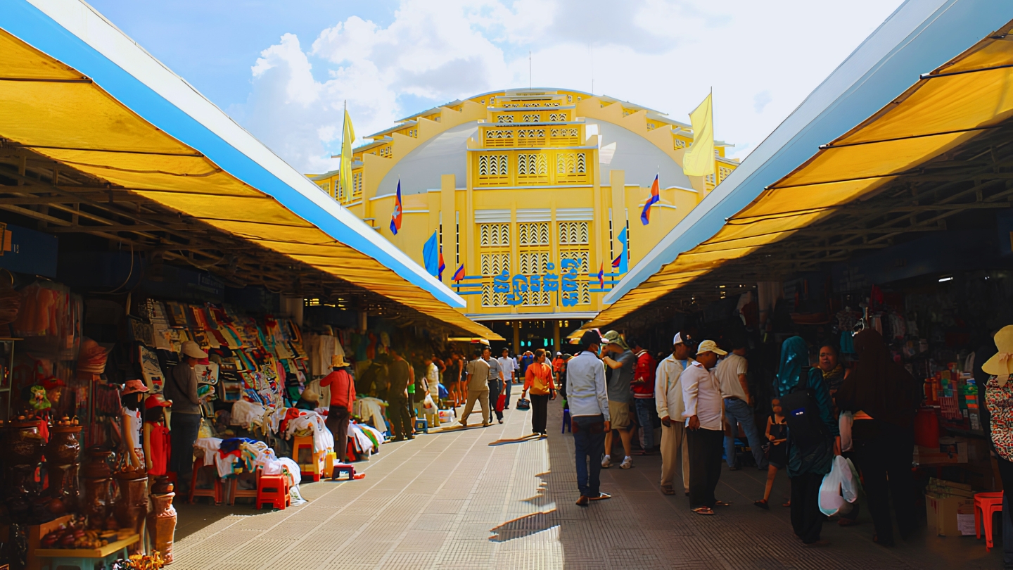 Le charme authentique du marché Phsar Thmey à Phnom Penh