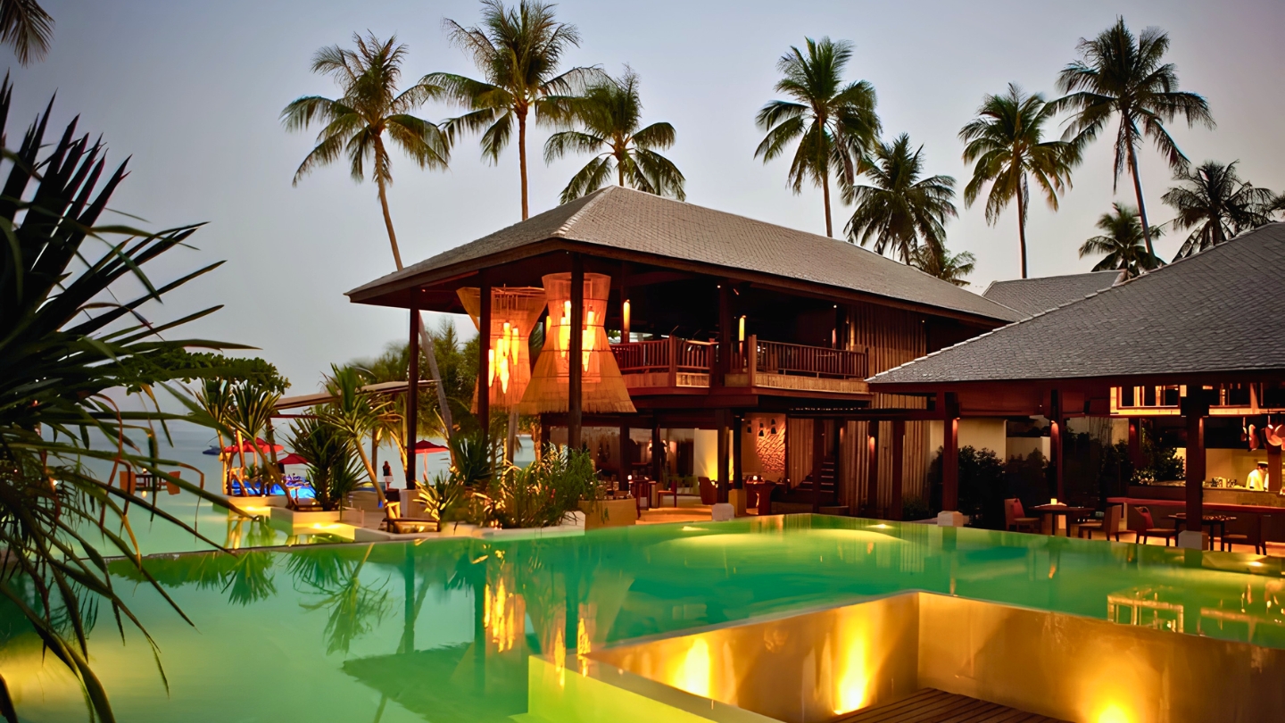 Les dernières lueurs du jour à l’Anantara Rasananda Koh Phangan Villas