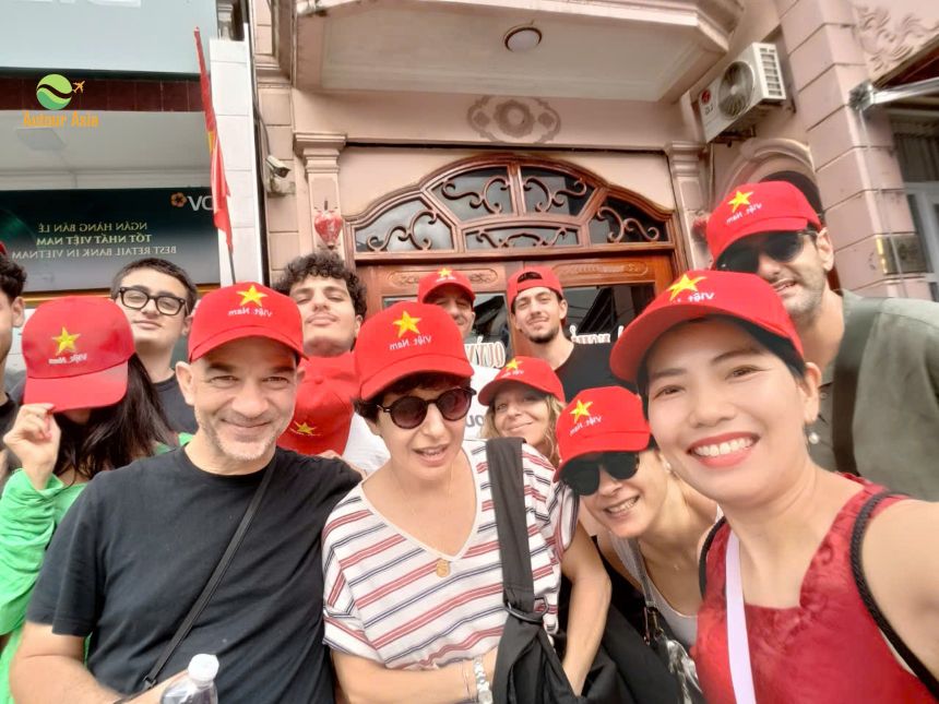 Aventure incroyable avec Autour Asia 6